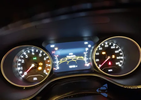 2019 Jeep Compass Limited 4X4 z USA, uszkodzony, nr VIN 3C4NJDCB6KT787209